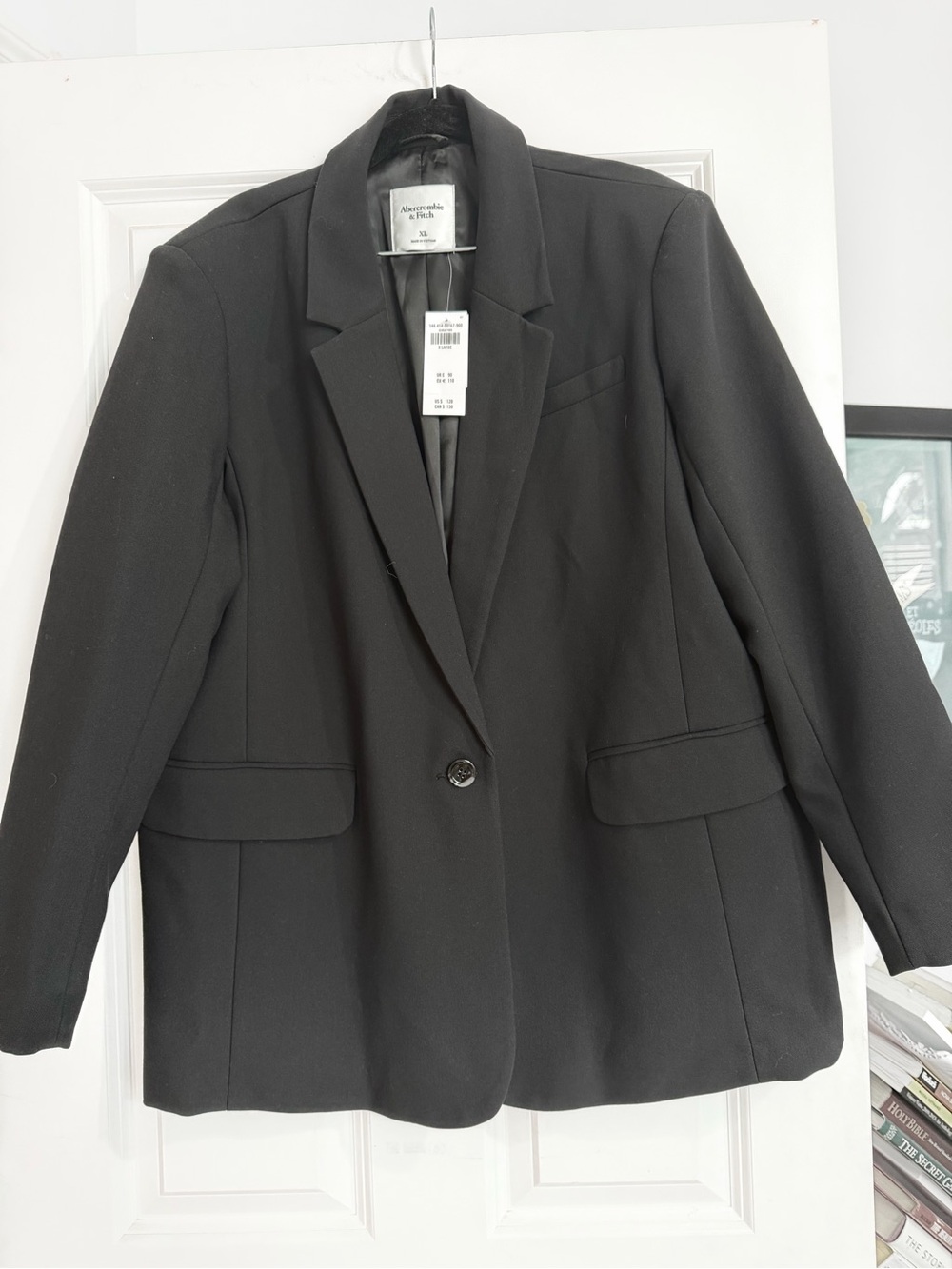 Abercrombie & Fitch Women's Black Single-Button Tailored Blazer